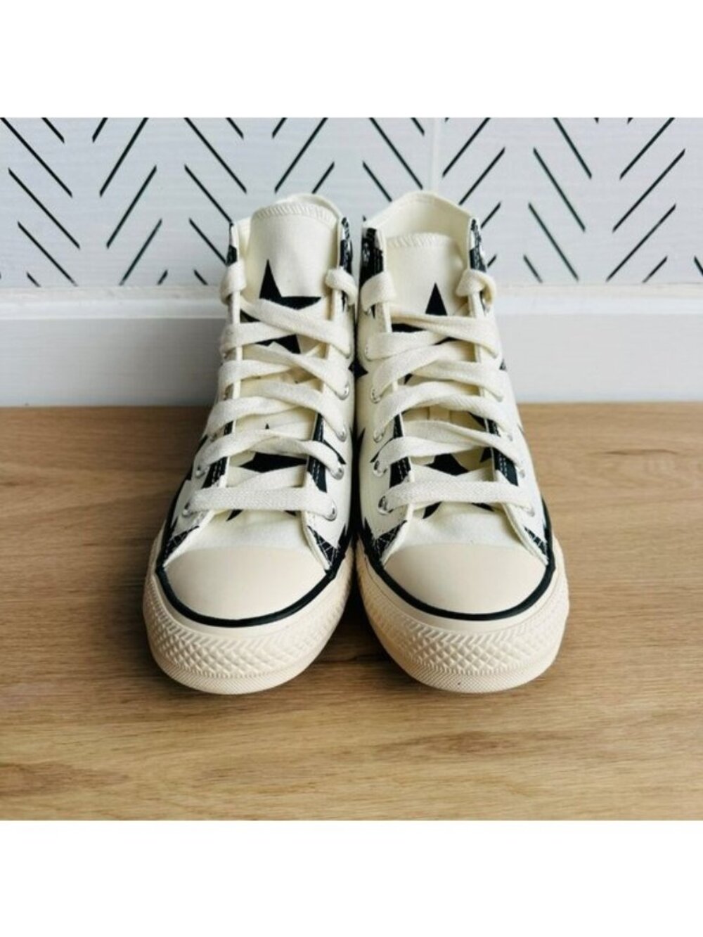 ⭐Converse Chuck Taylor Large Stars Hi Sz 7.5 Women Shoes Sneakers Ivory A09898F - Picture 3 of 9